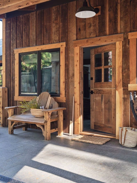 Lakeside Cozy Cabin — photo 10
